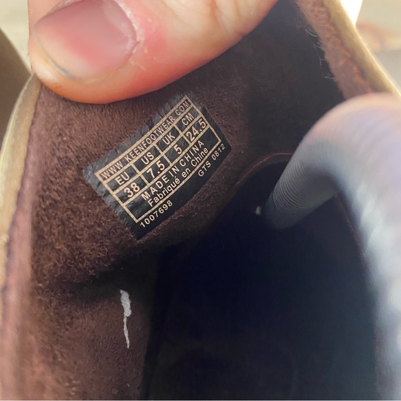 Keen Akita womens size 7.5 shoes brown leather pull on wedge ankle boots - Picture 8 of 8